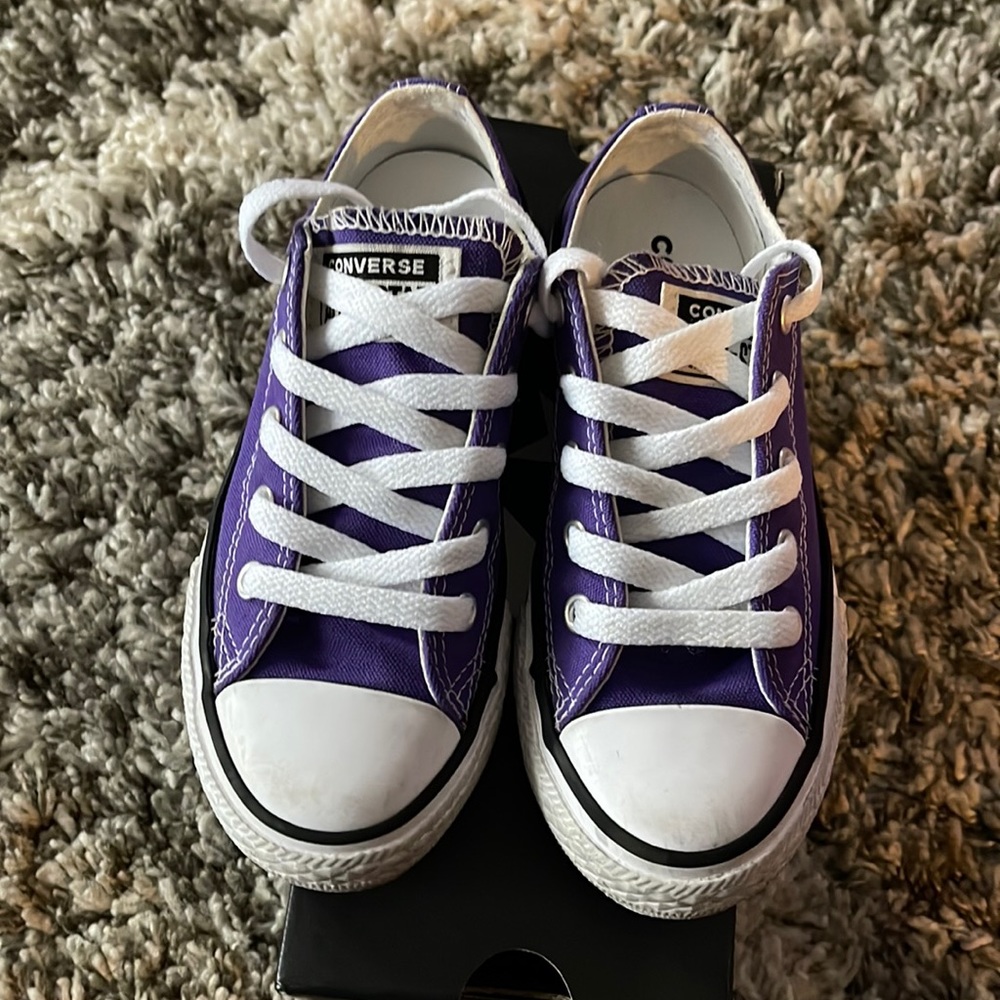 Toddler girl Converse